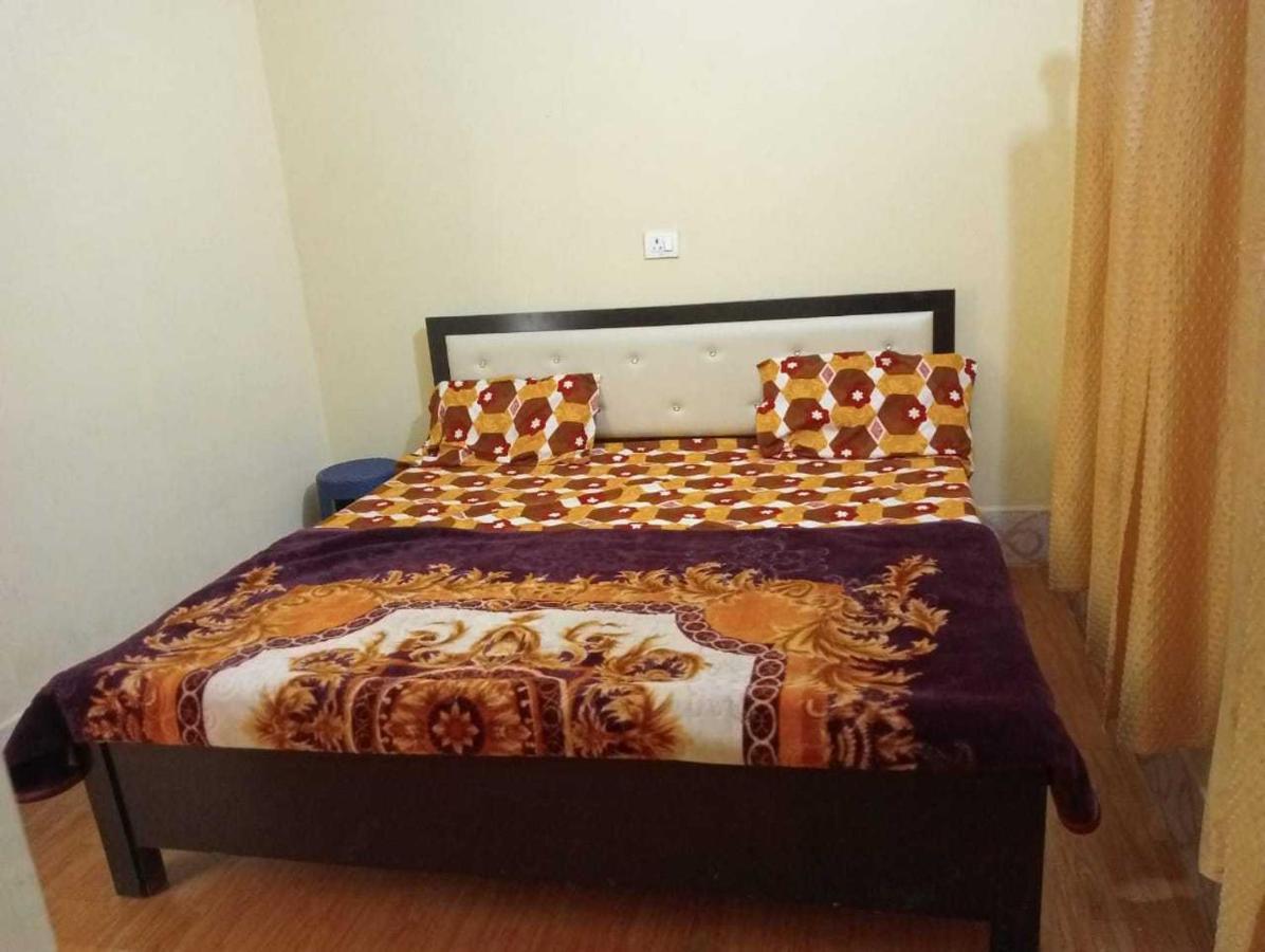 Oyo Hotel Ss Grand Lucknow Buitenkant foto