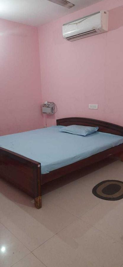 Oyo Hotel Ss Grand Lucknow Buitenkant foto